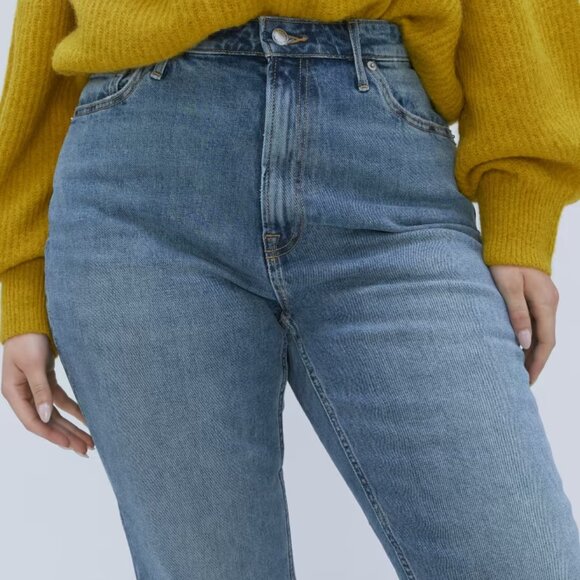 Everlane Curvy Cheeky Straight Jean (Crop) - Picture 3 of 12